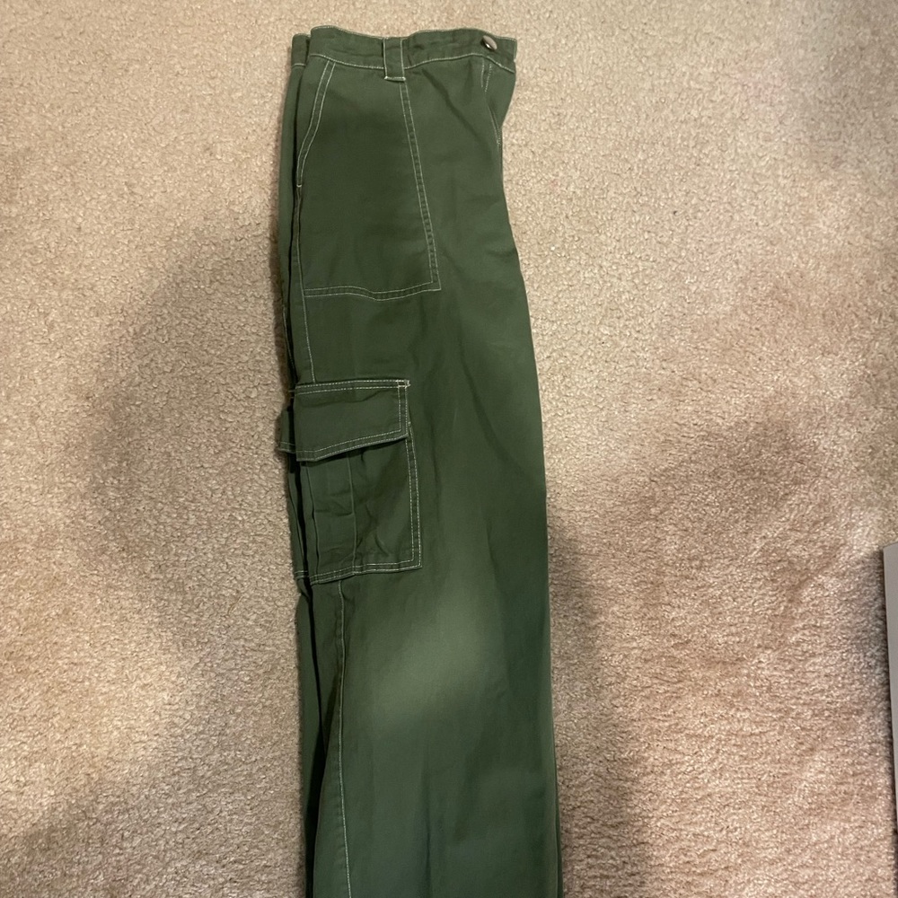 green cargo pants